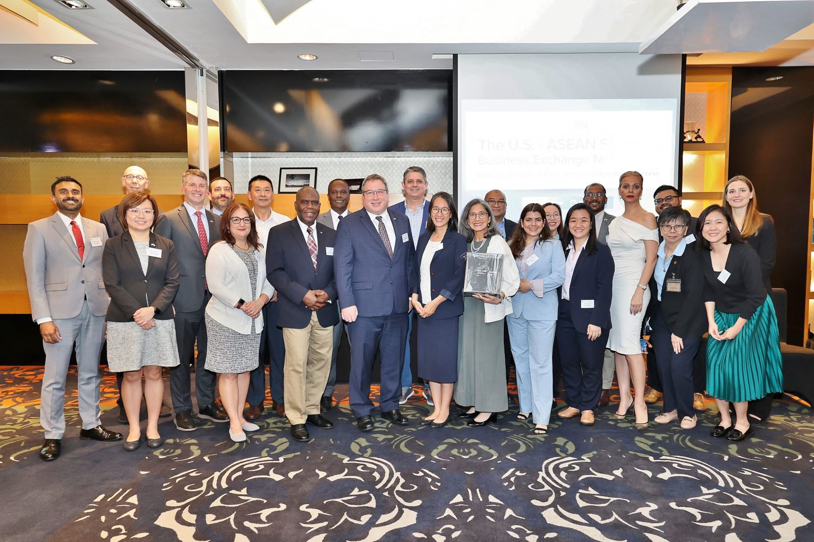 Guests at the U.S. ASEAN Strategic Business Exchange Networking evening